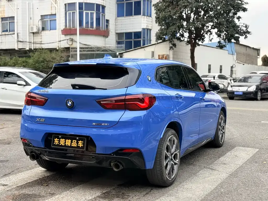 BMW X2 — фото 9