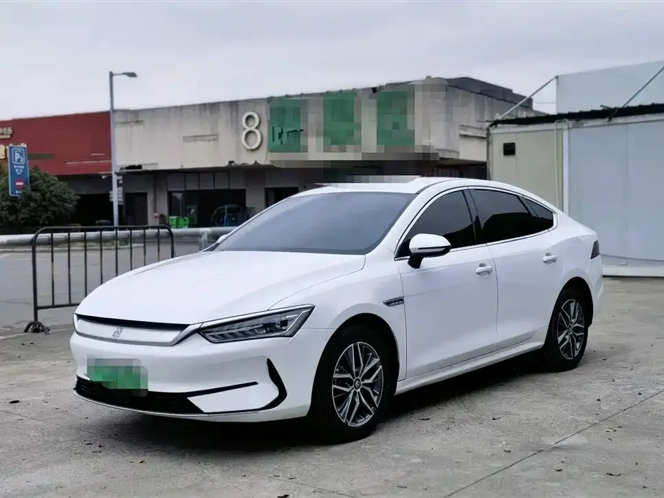 BYD Qin PLUS — фото 9