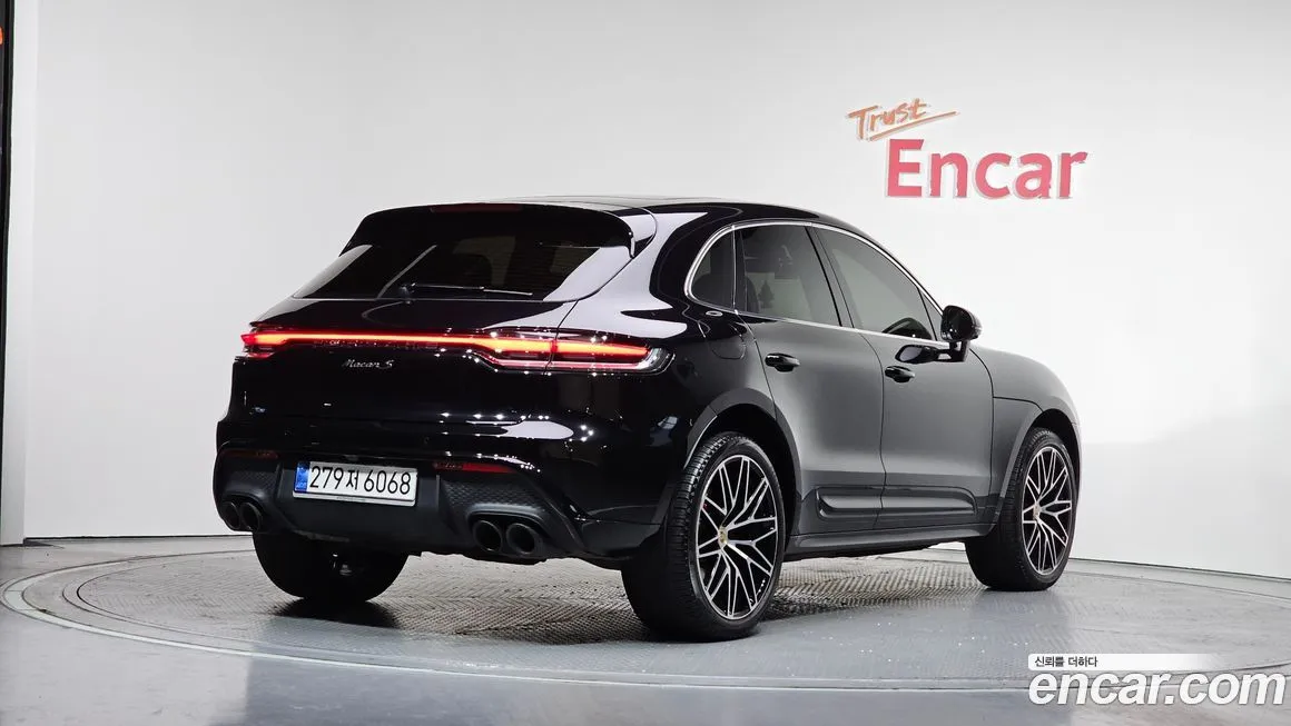 Porsche Macan — фото 5