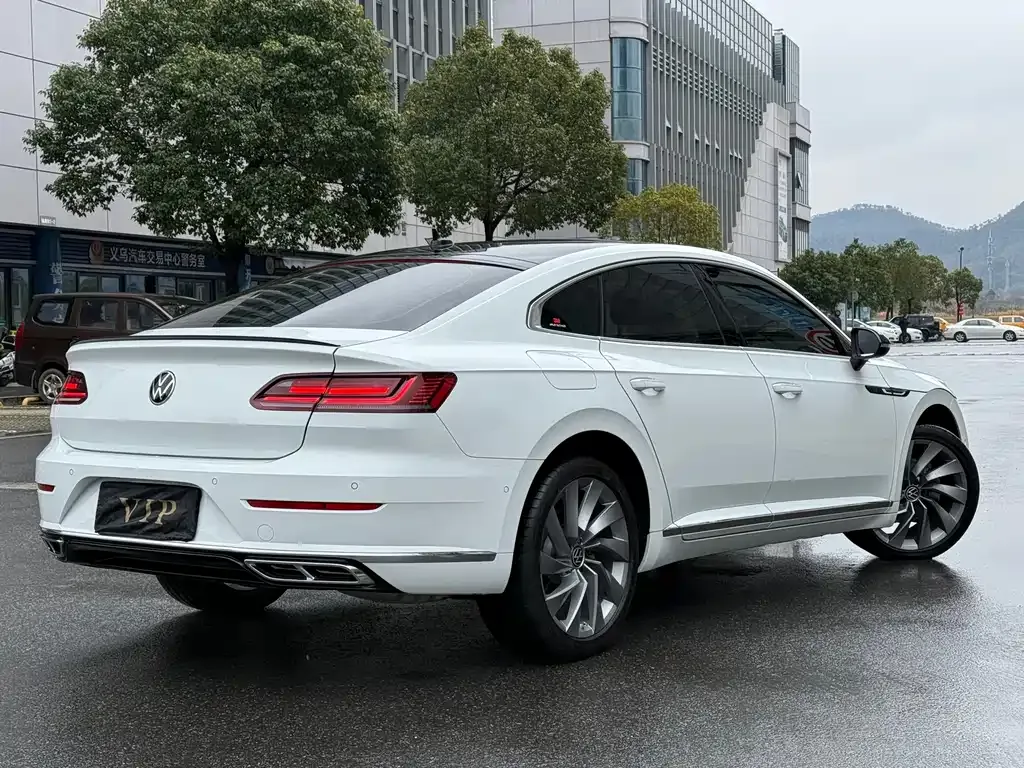 Volkswagen CC — фото 8