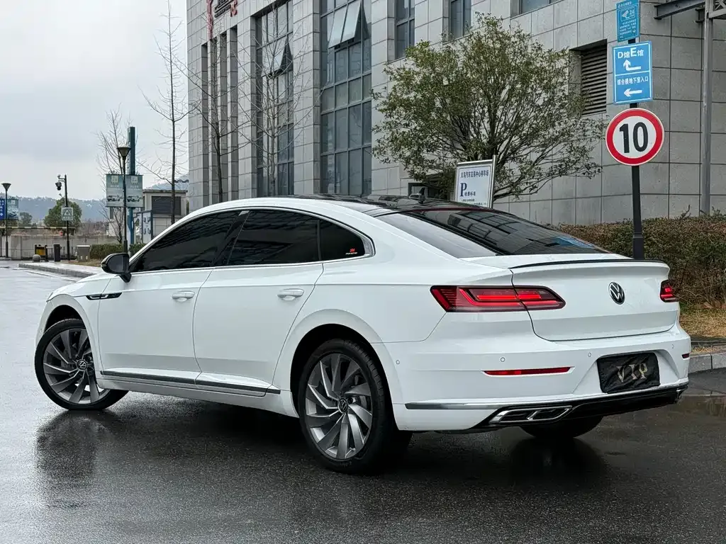 Volkswagen CC — фото 9