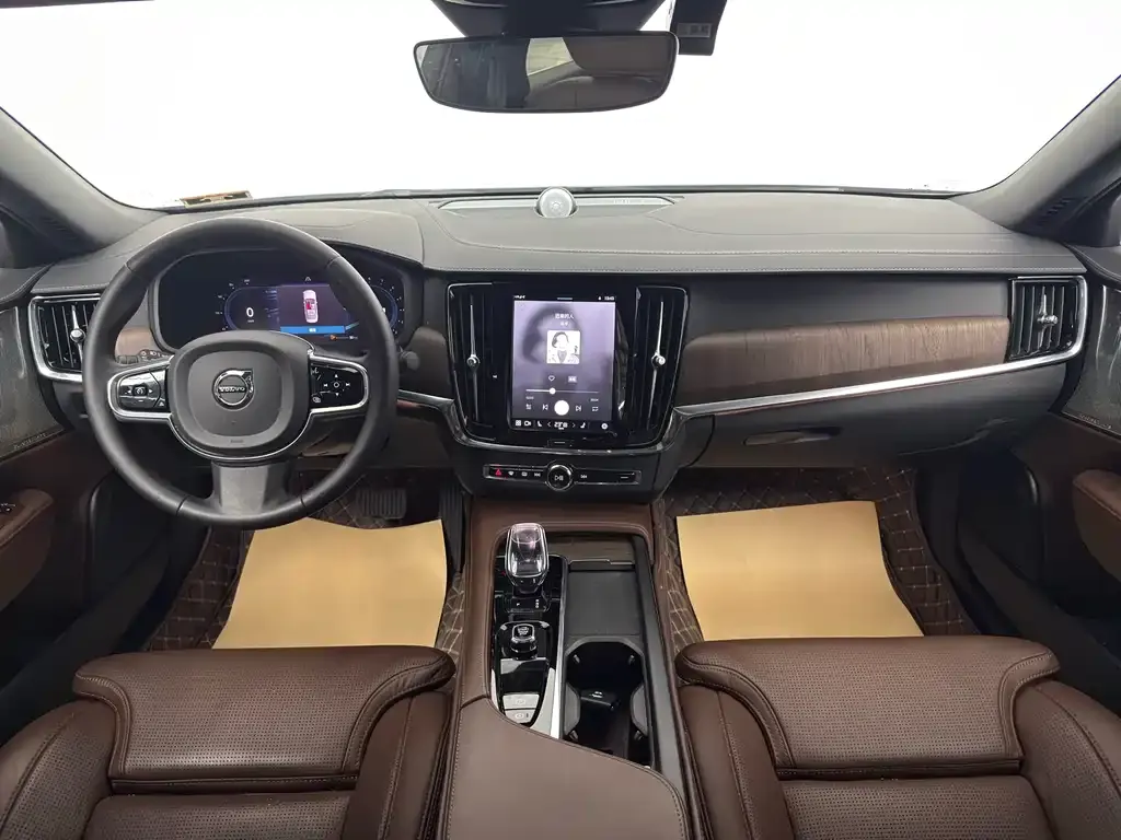 Volvo S90 — фото 10