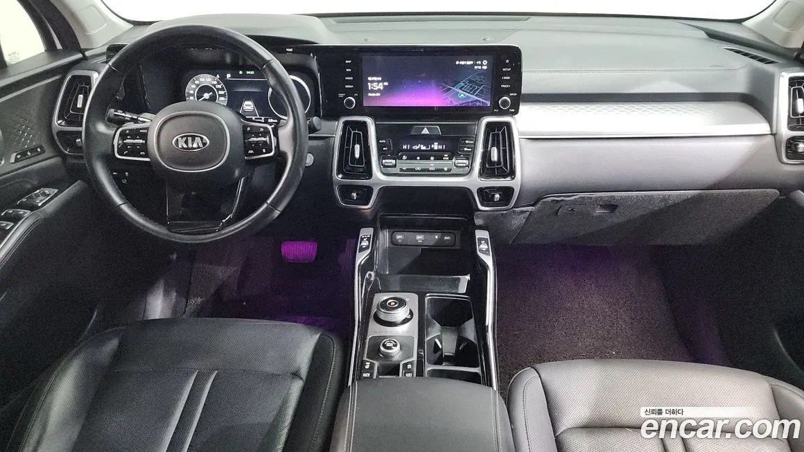Kia Sorento — фото 10