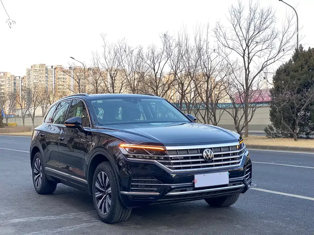 Volkswagen Touareg New Energy — фото 5