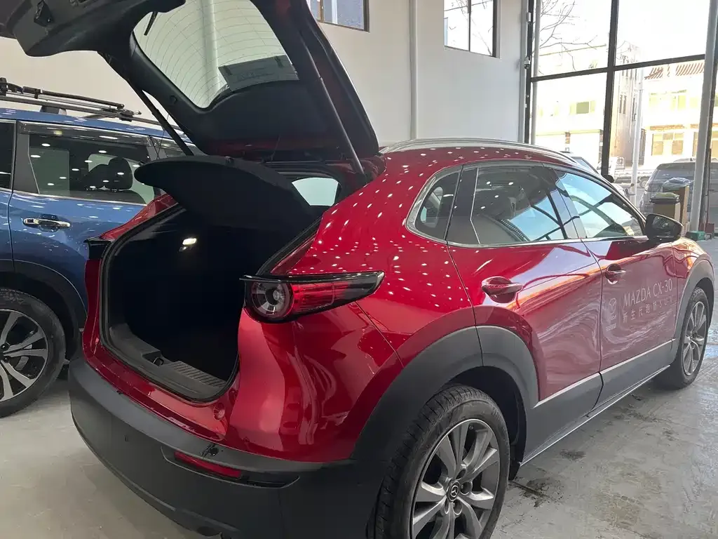 Mazda CX-30 — фото 4