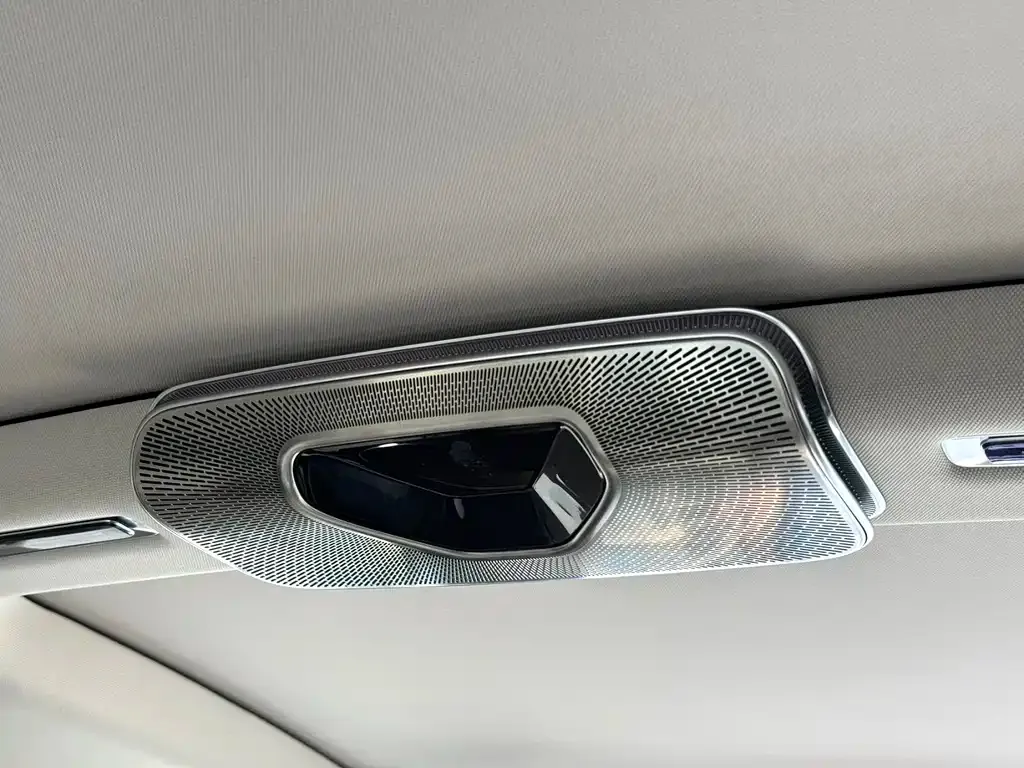 Mercedes-Benz S-Class New Energy — фото 7