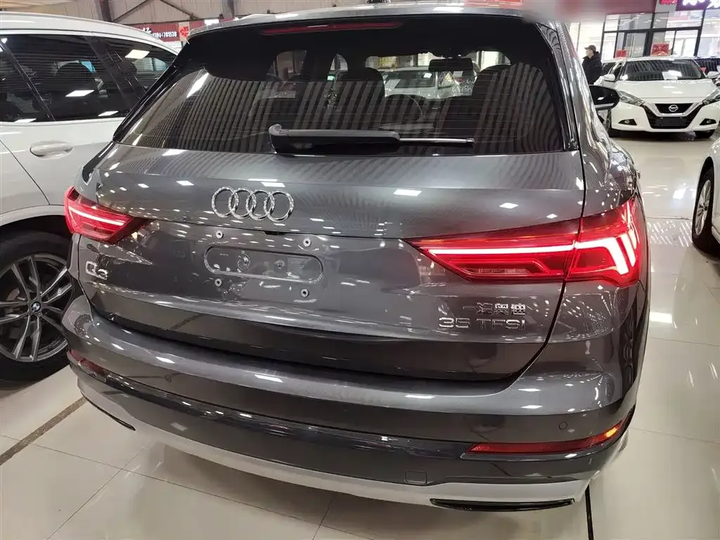 Audi Q3 — фото 6
