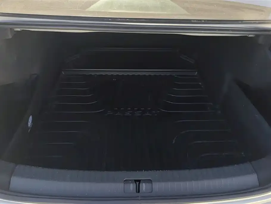 Volkswagen Passat — фото 2