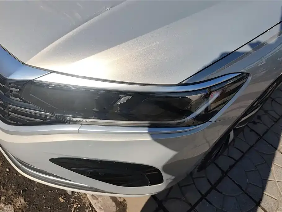 Volkswagen Passat — фото 10