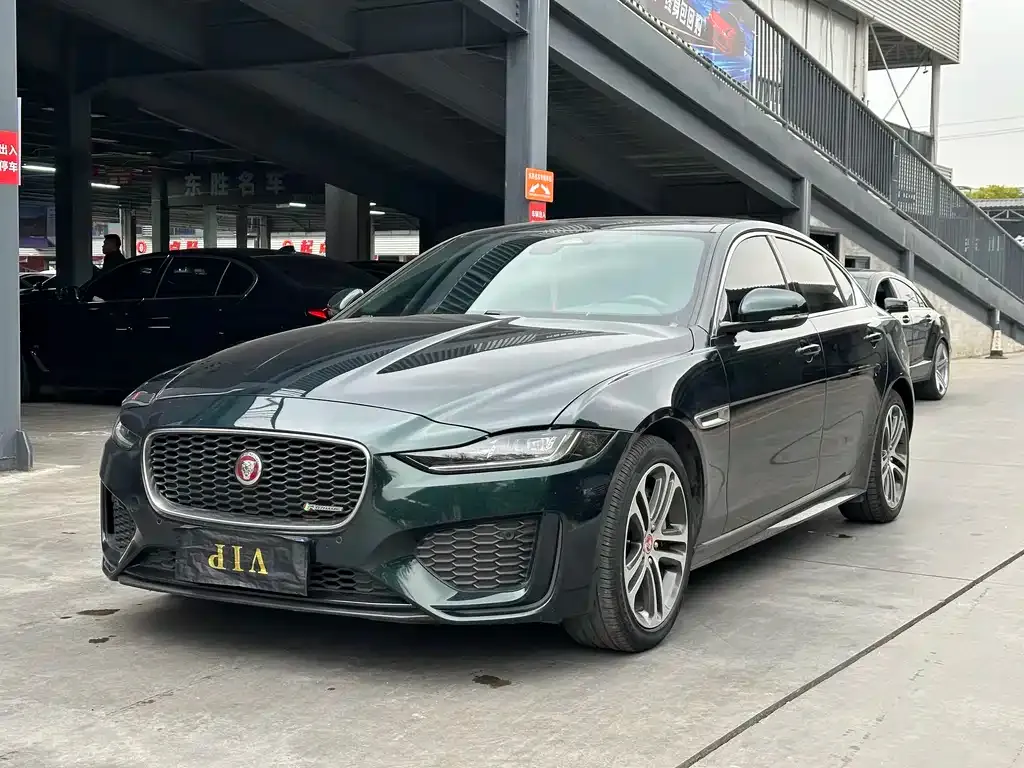 Jaguar XEL — фото 1