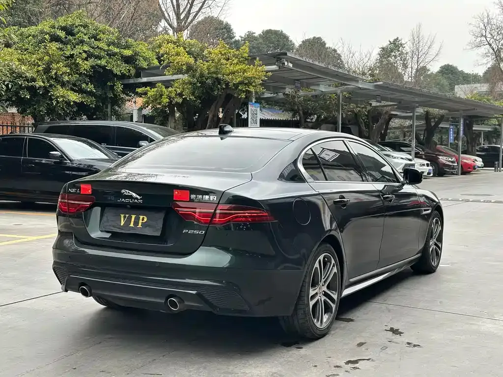 Jaguar XEL — фото 10