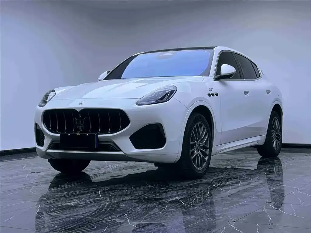 Maserati Grecale — фото 1