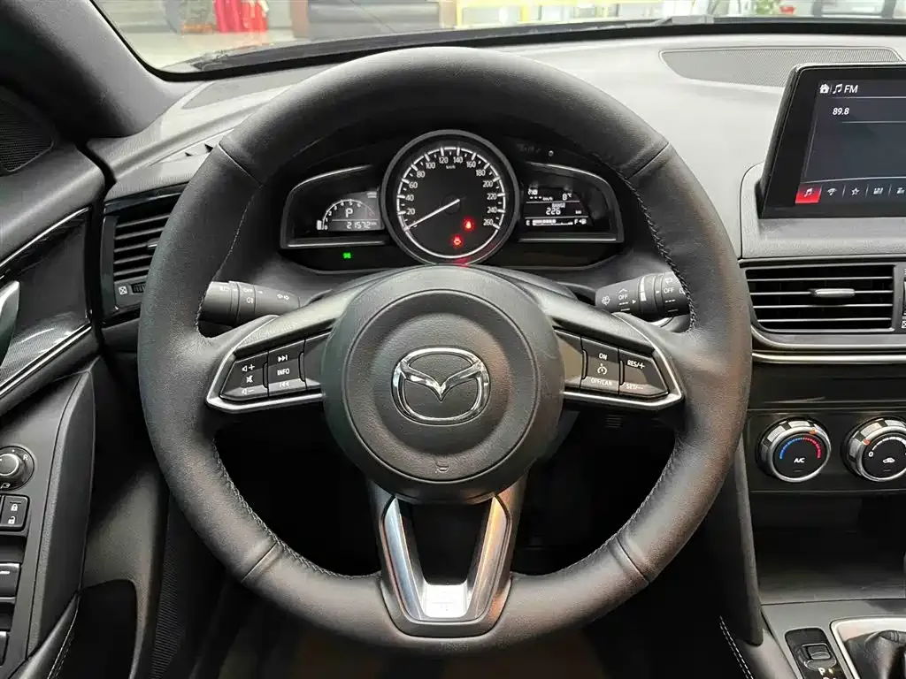 Mazda CX-4 — фото 4