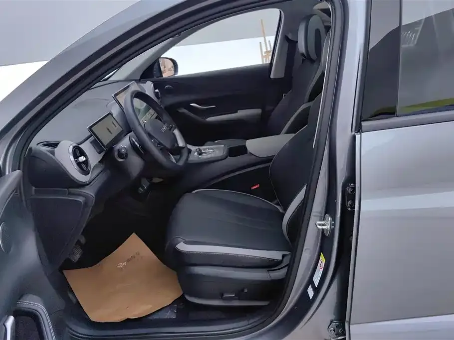 BYD Seal 05 DM-i — фото 3