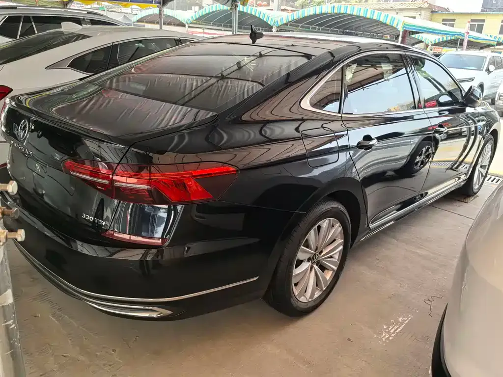 Volkswagen Passat — фото 2