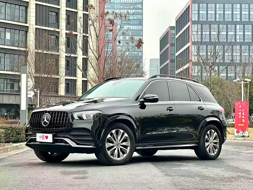 Mercedes-Benz GLE — фото 1
