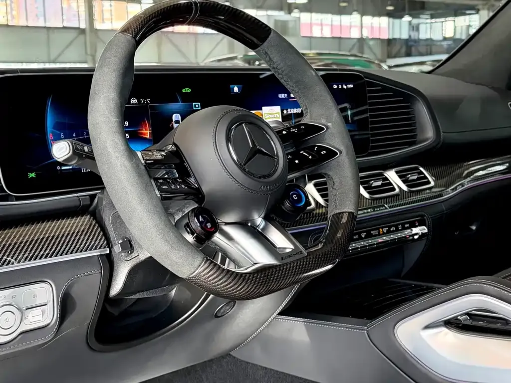 Mercedes-Benz GLS AMG — фото 7
