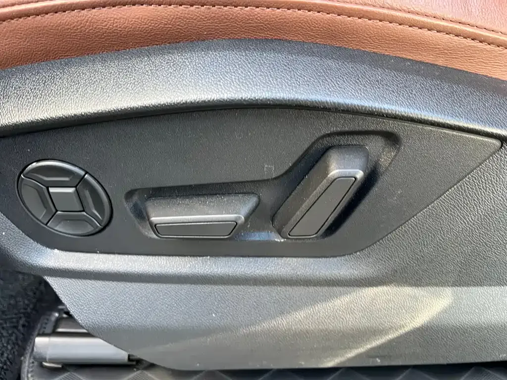 Audi Q7 — фото 5