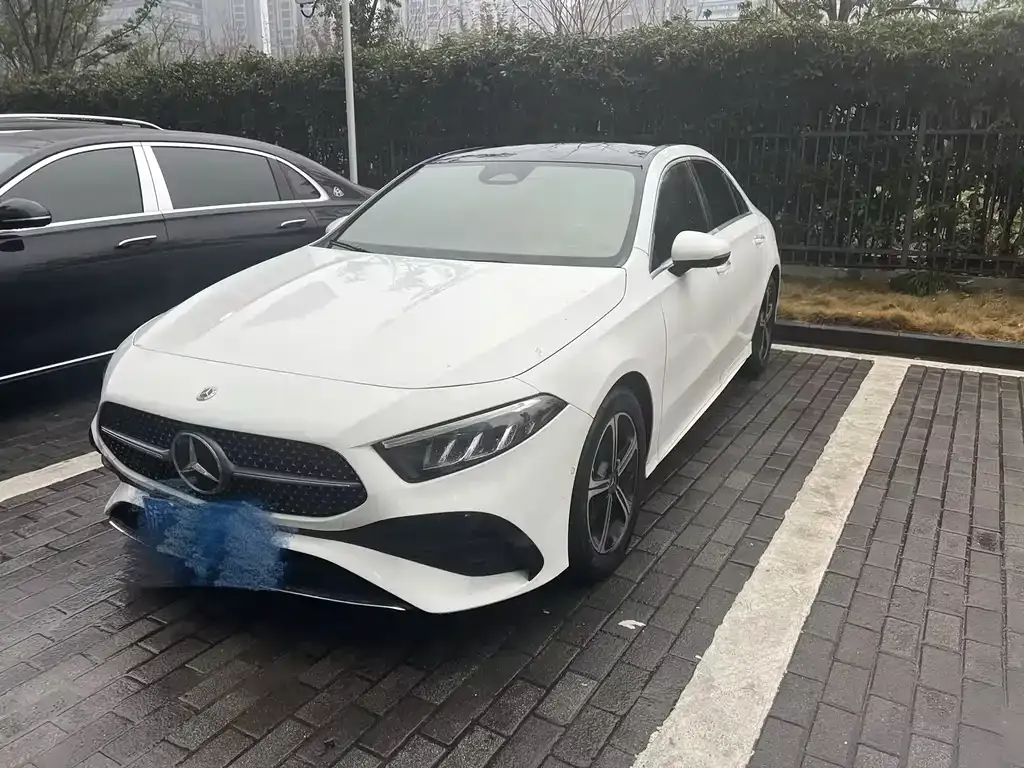 Mercedes-Benz A-Class — фото 1