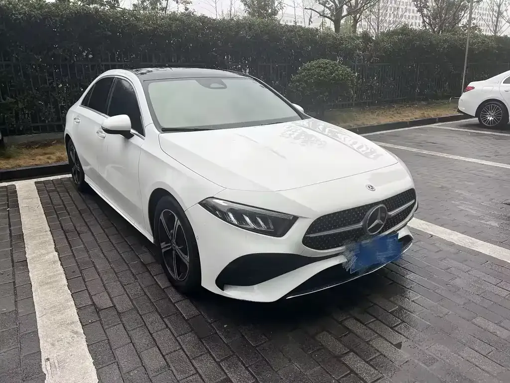 Mercedes-Benz A-Class — фото 9