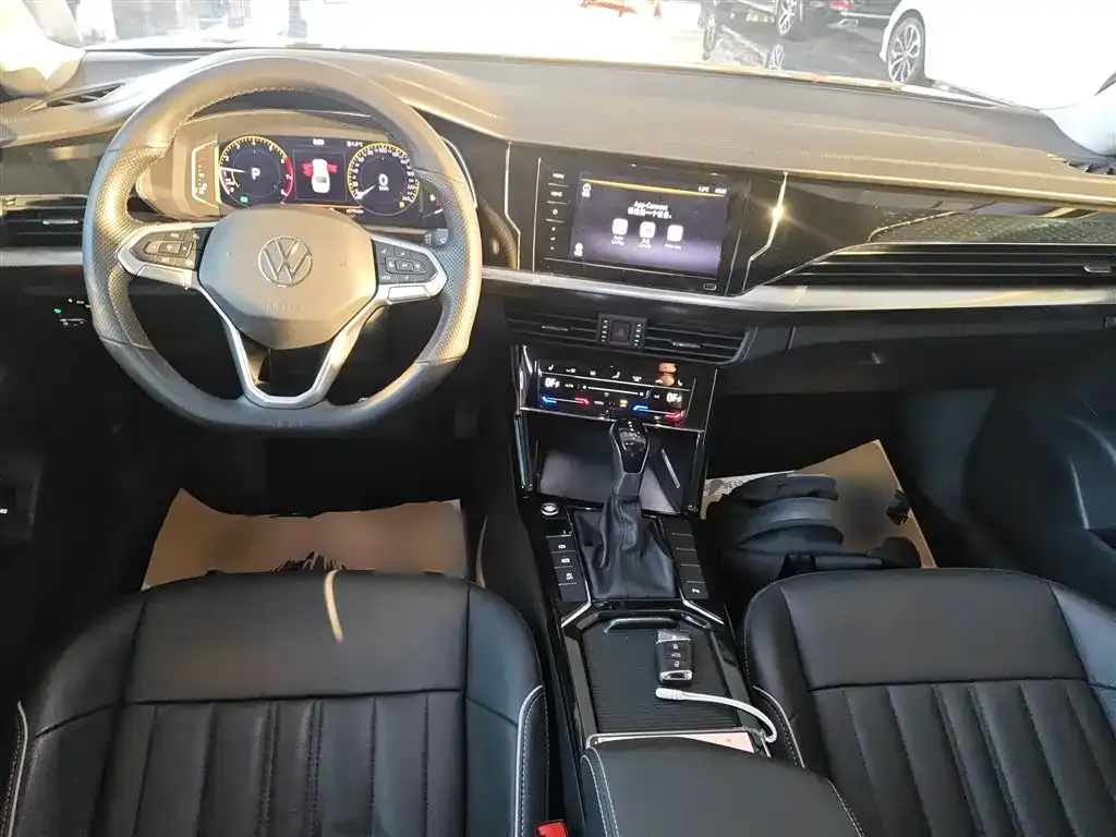 Volkswagen Passat — фото 4