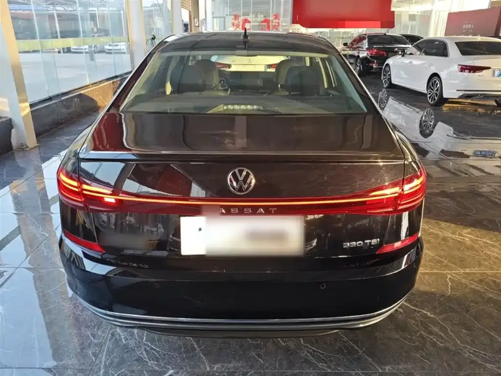 Volkswagen Passat — фото 3