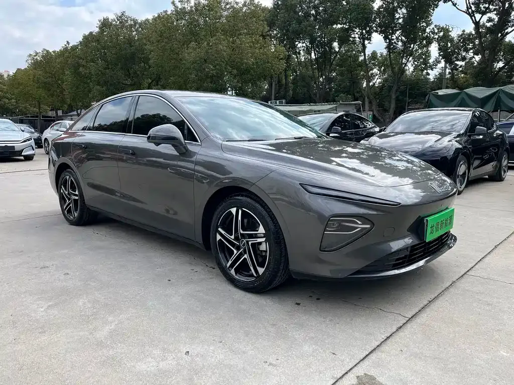 Roewe D7 — фото 4