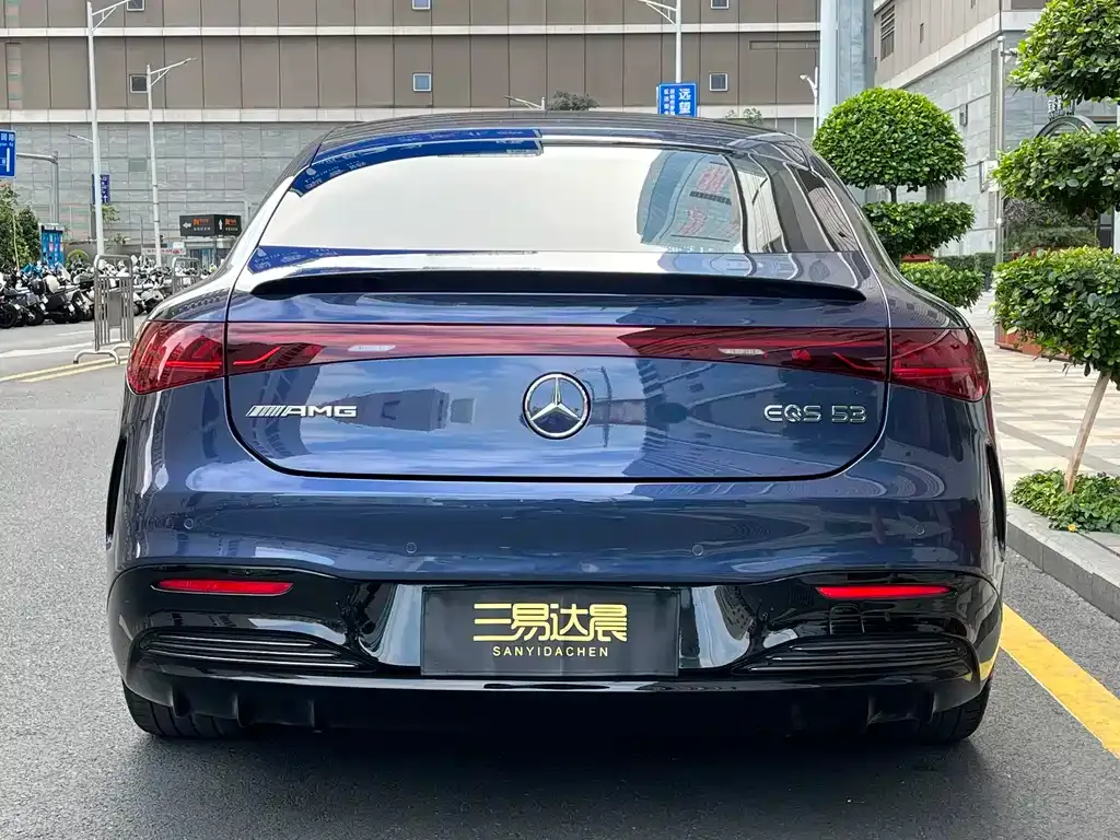 Mercedes-Benz EQS AMG — фото 3