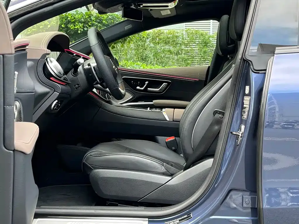 Mercedes-Benz EQS AMG — фото 4