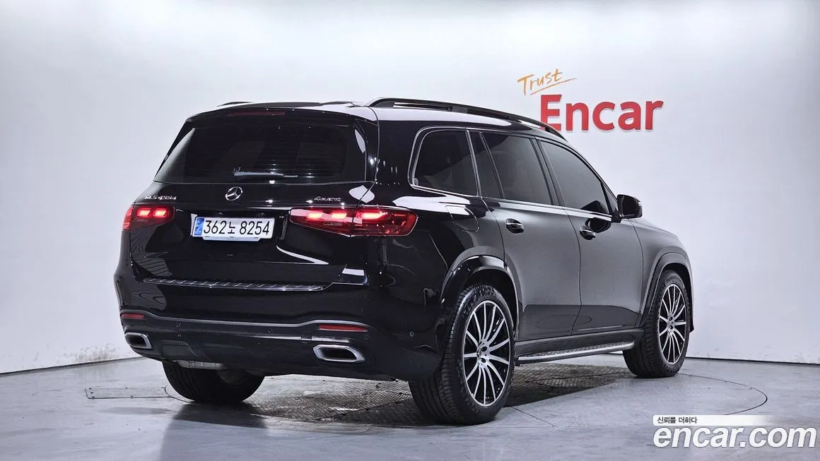 Mercedes-Benz GLS-Class — фото 10