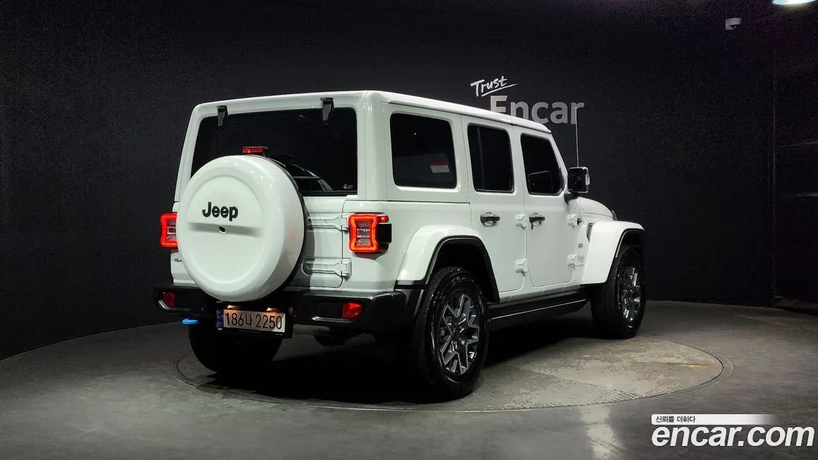 Jeep Wrangler — фото 3