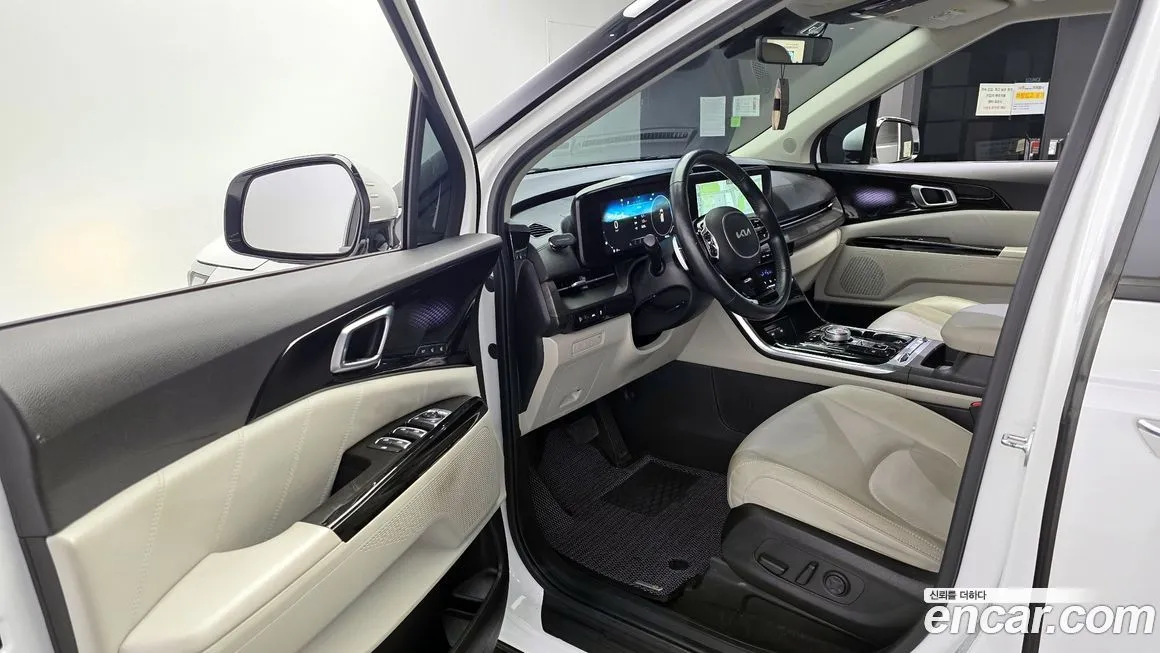 Kia Carnival — фото 2