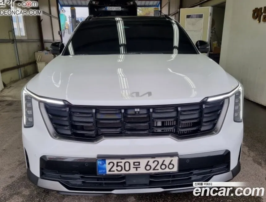 Kia Sorento — фото 1