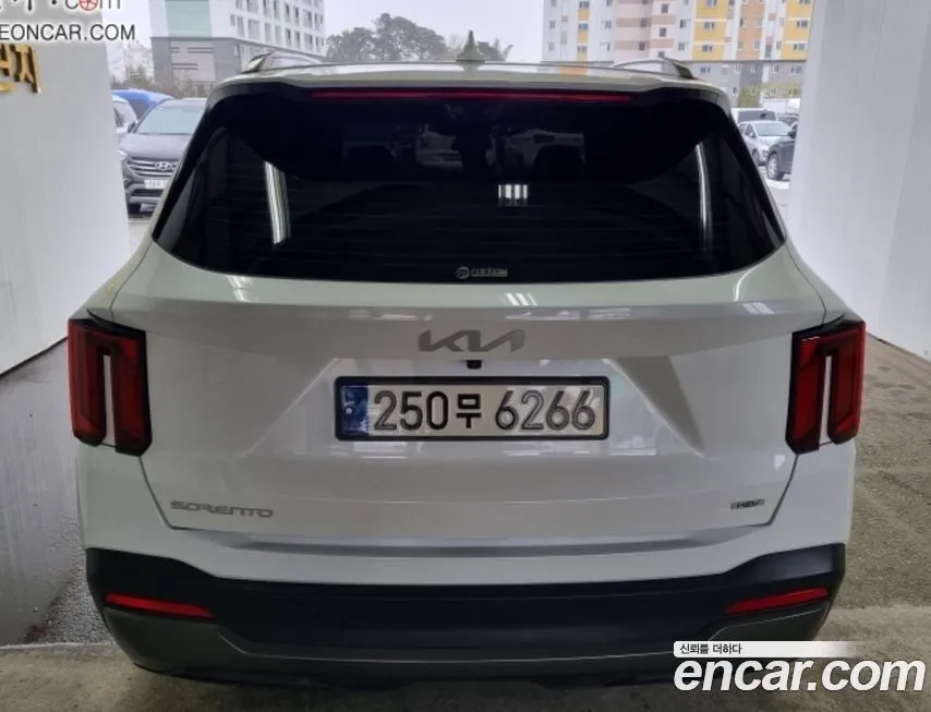 Kia Sorento — фото 10