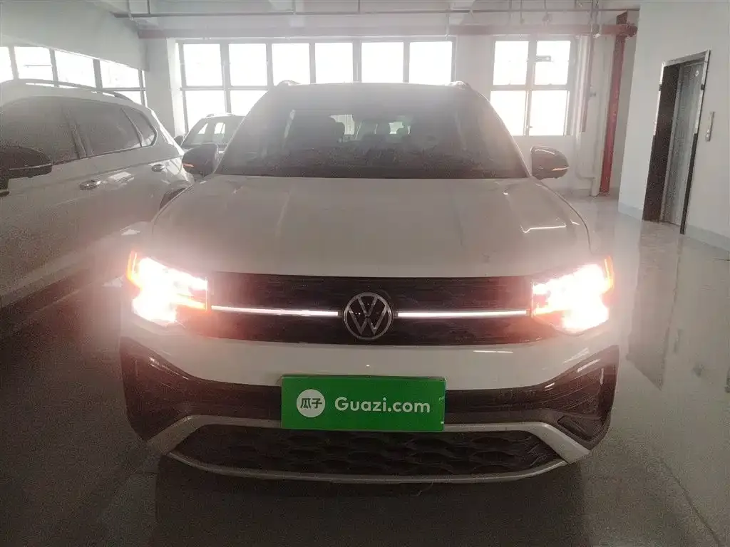 Volkswagen Tharu — фото 3