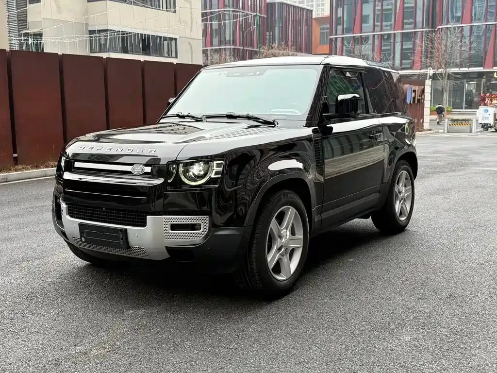 Land Rover Defender — фото 1