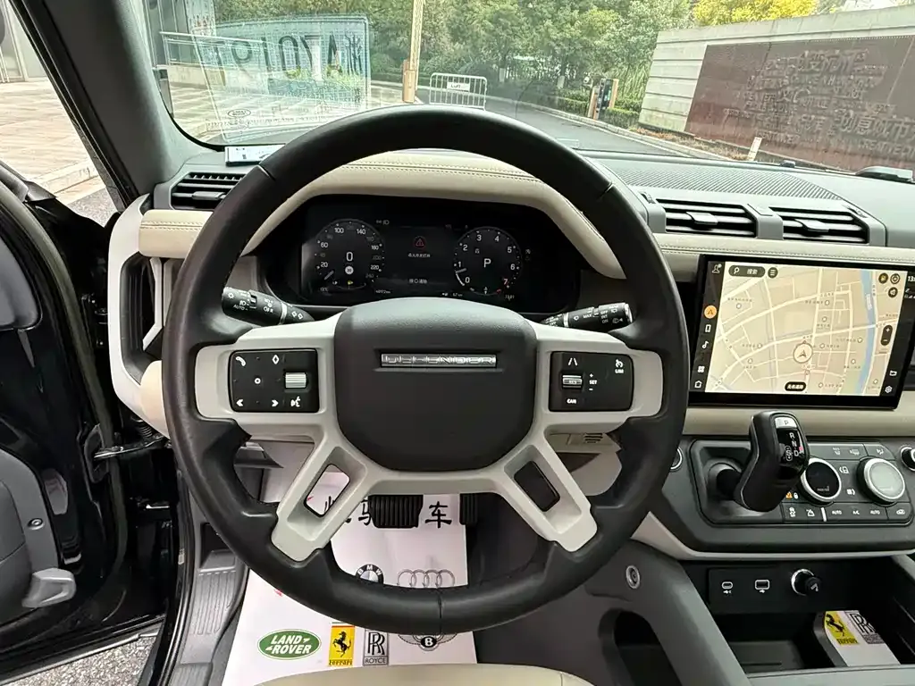 Land Rover Defender — фото 4