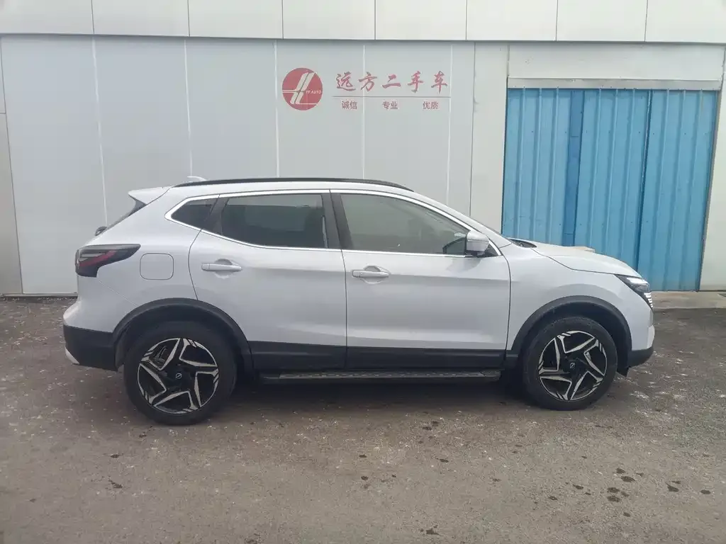 Nissan Qashqai — фото 2