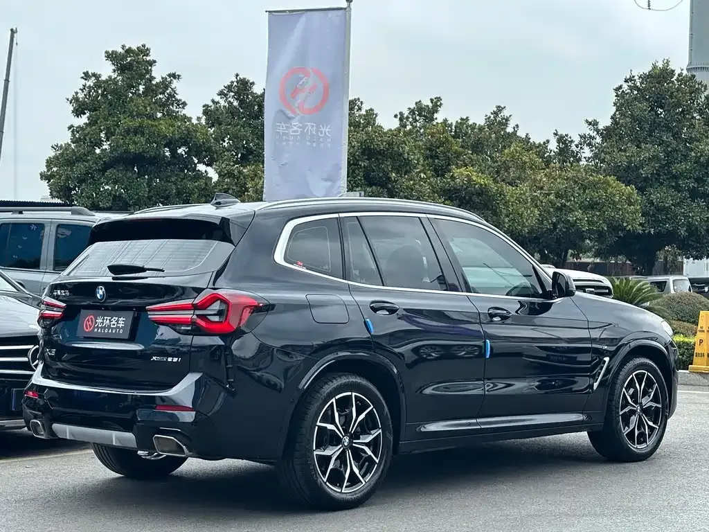 BMW X3 — фото 8