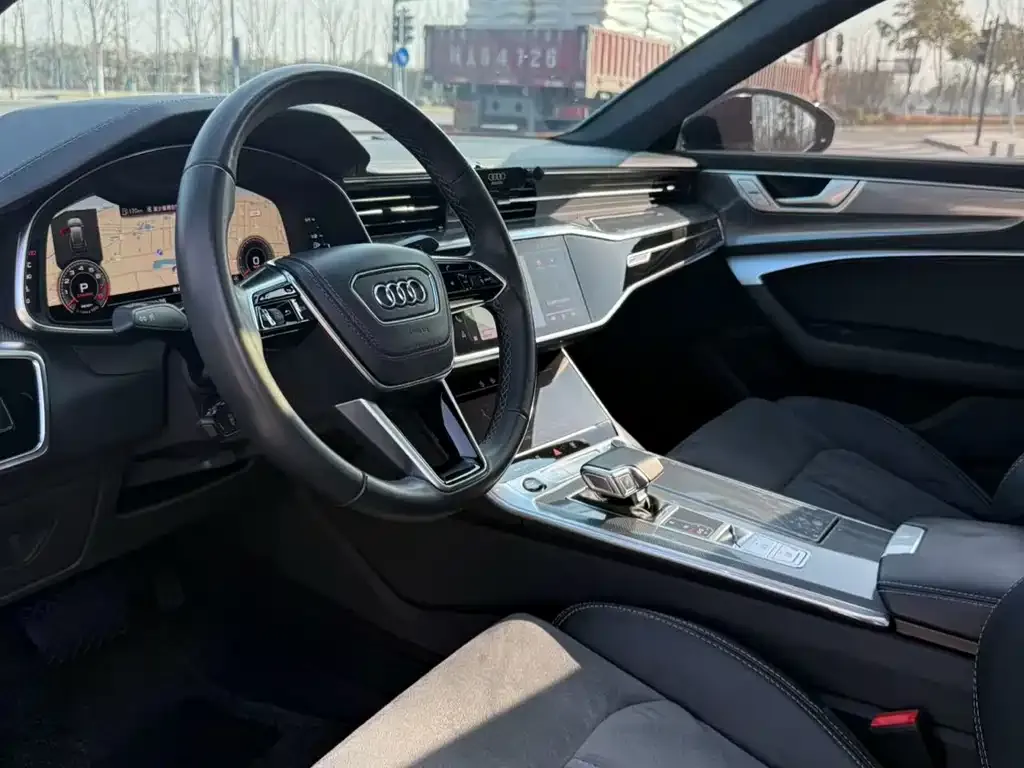 Audi A6L — фото 2