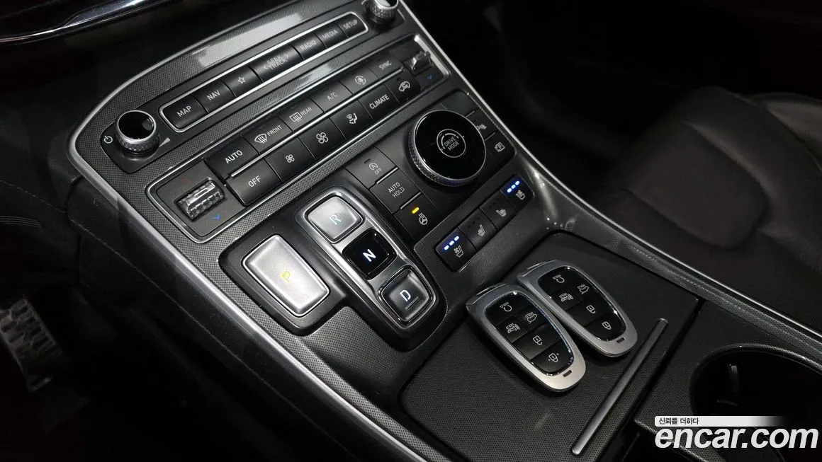 Hyundai Santafe — фото 7