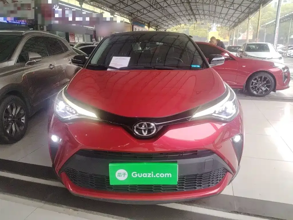 Toyota C-HR — фото 9