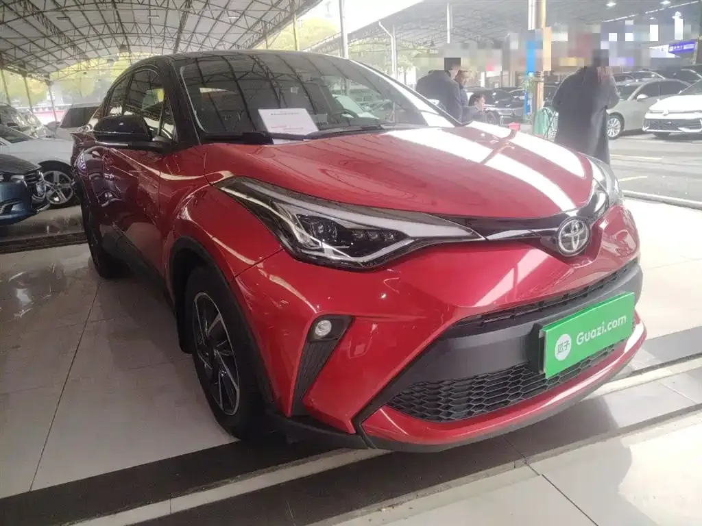 Toyota C-HR — фото 8