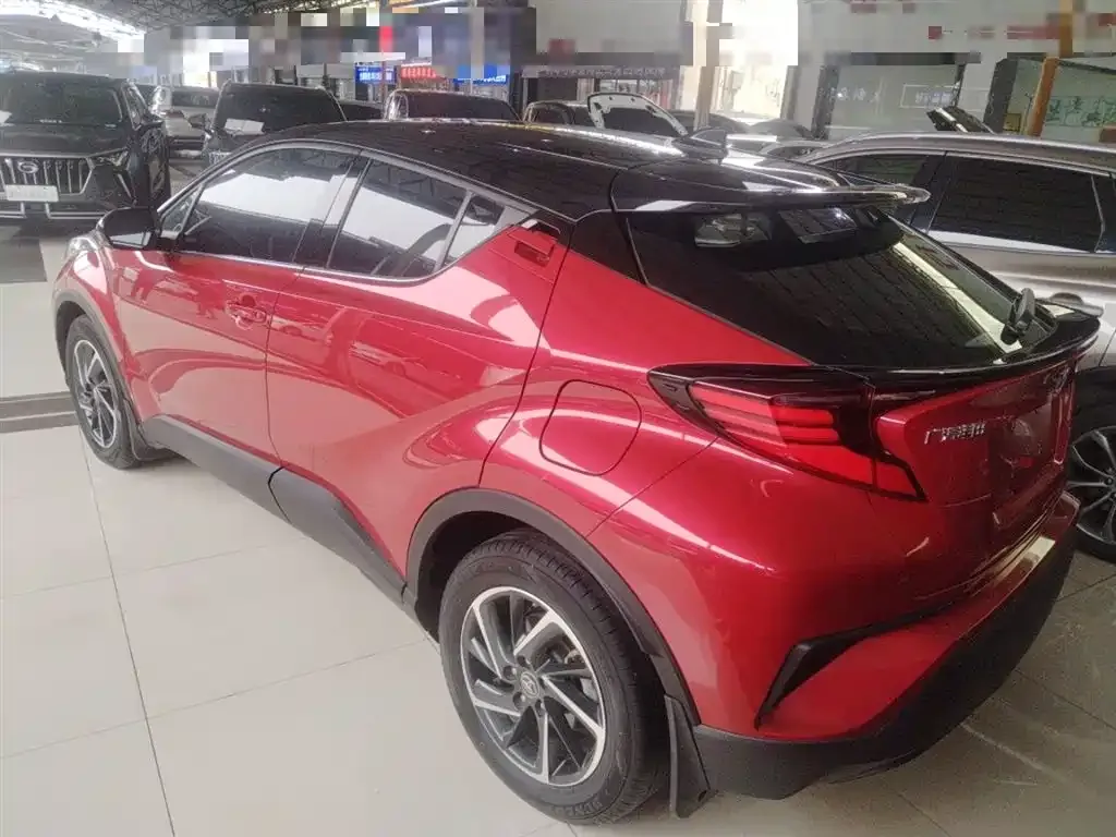 Toyota C-HR — фото 3