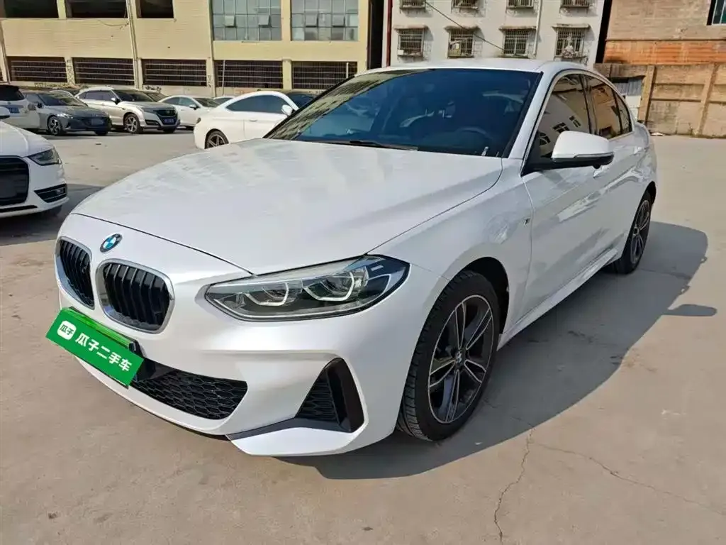 BMW 1 Series — фото 1
