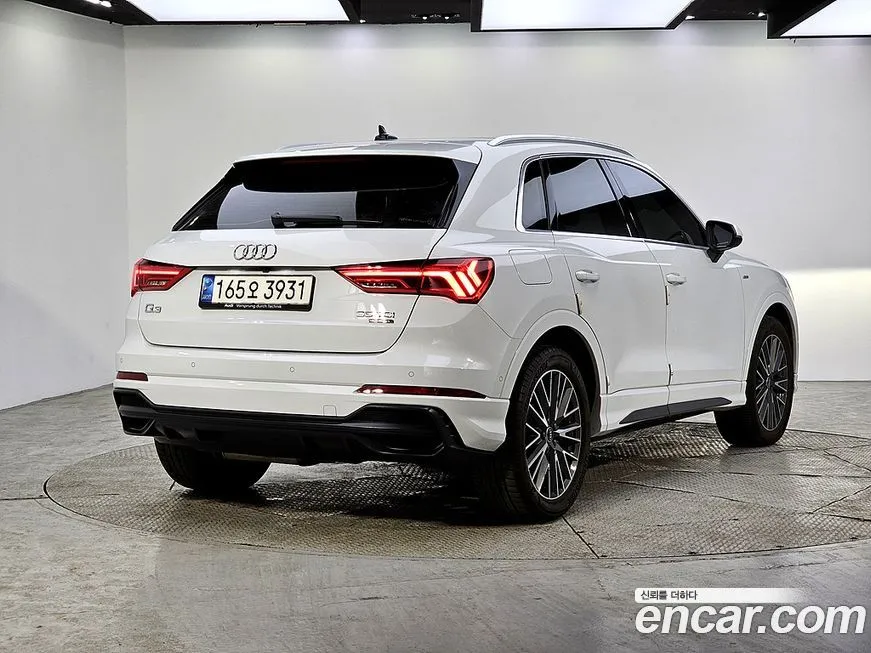 Audi Q3 — фото 3