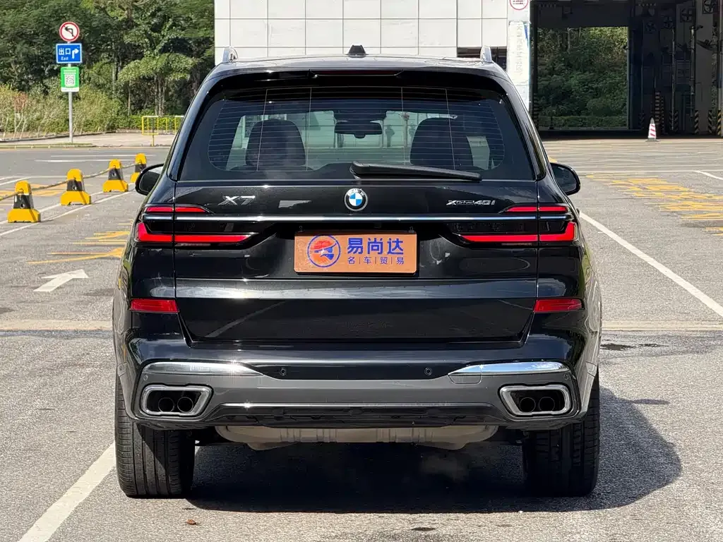 BMW X7 — фото 3