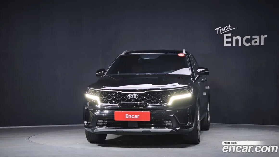 Kia Sorento — фото 6