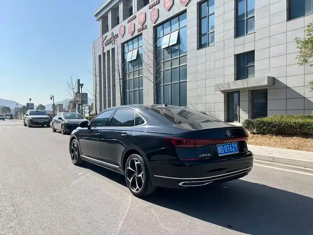 Volkswagen Passat — фото 3