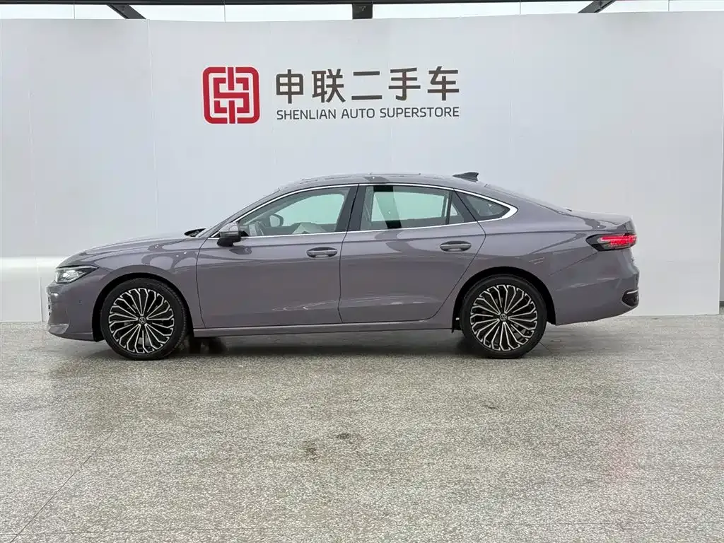 Volkswagen Passat — фото 8
